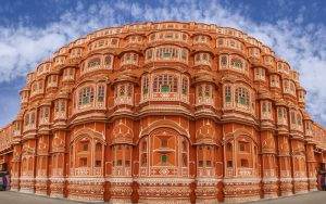 hawa-mahal-ten-places-to-visit-in-jaipur-Vagabond-Holidays
