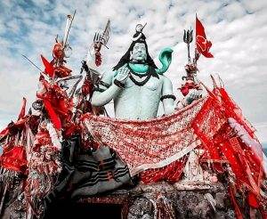 churdhar-peak-trek-Vagabond-Holidays